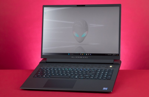 Обзор Alienware m18 R2: невероятно мощного игрового ноутбука с 18-дюймовым дисплеем